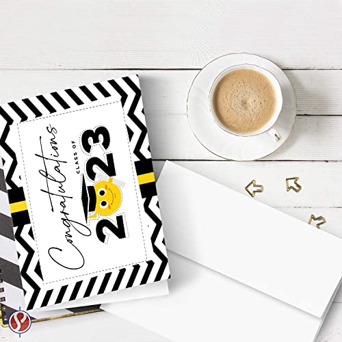 Tarjetas de felicitación de graduación de la clase 2023: celebrando un nuevo capítulo en la vida